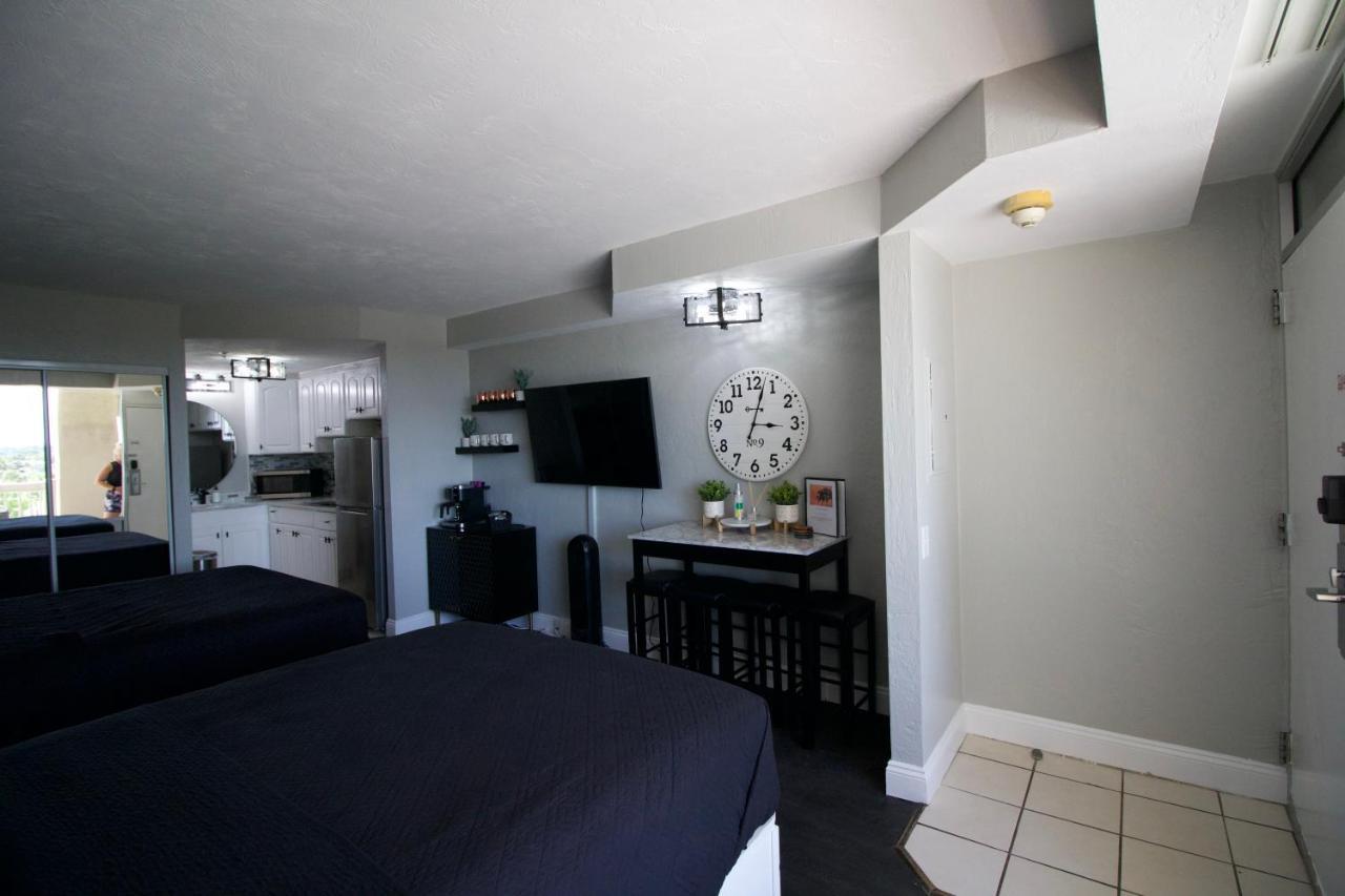 Modern Beach Condo-Daytona Beach Exterior photo